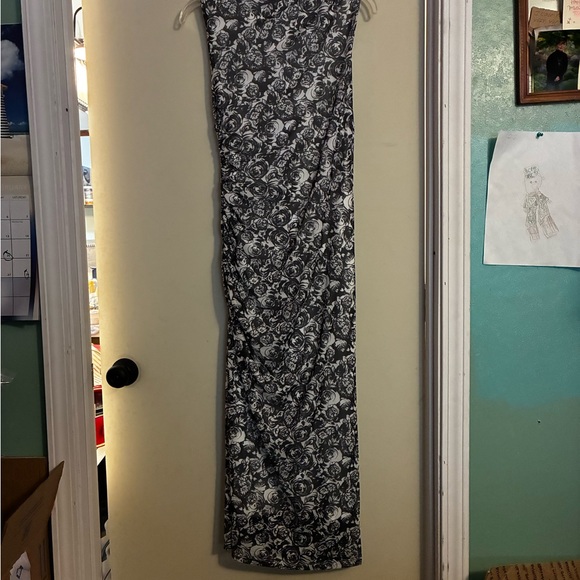 Betsy Johnson Midi Black and White Sleeveless Dress (S) - Picture 7 of 8